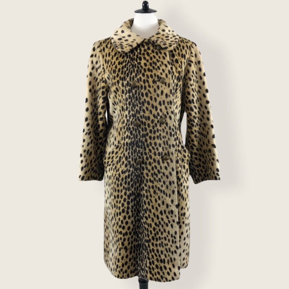 SOLD VTG Faux Fur Cheetah Print Long Coat